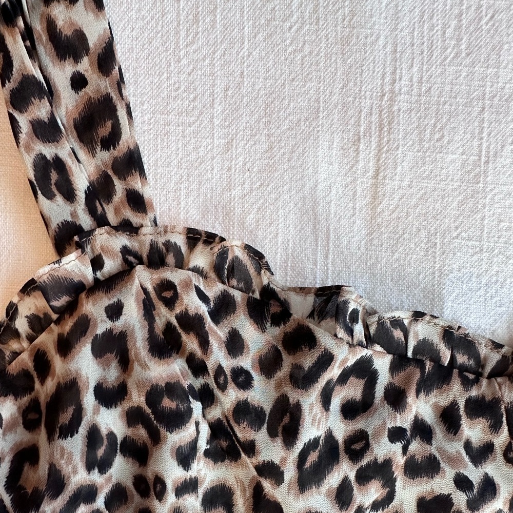 Cheetah print cropped tank top - Picture 2 of 6